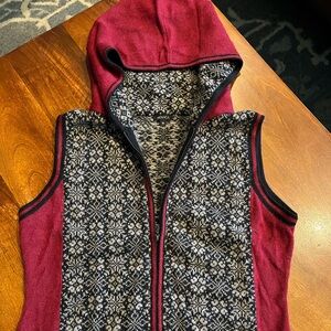 Novica Peruvian Artisan Crafted 100% Alpaca hooded sweater vest.